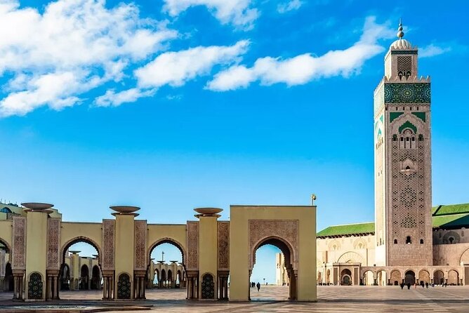 Exclusive tour of Casablanca with access to the Hassan II Mosque - How the Transport and Timing Work