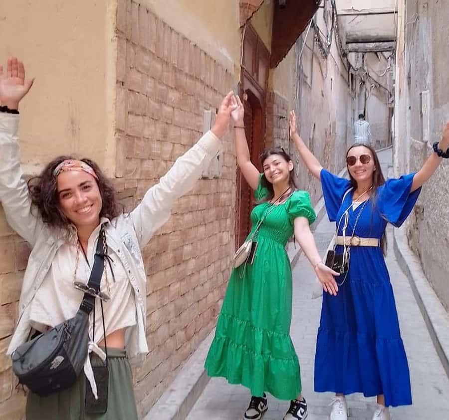 Explore Fes: Unforgettable Guided Walking Tour of the Medina - Meeting near Rue Oued Zhoune