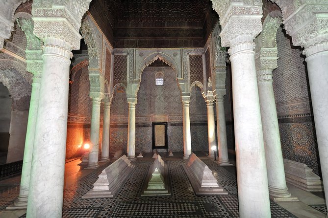 Exploring Marrakesh in half-day sightseeing tour - What the private vehicle adds