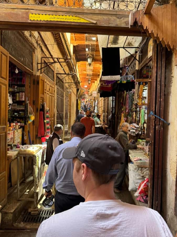Fes City Tour: Discover the Medina's Treasures - Fountains, schools, and religious landmarks