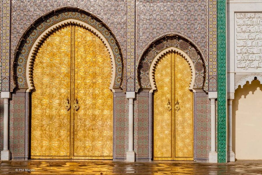 Fes: Guided Sightseeing Tour with Luxury Car - Walking the Medina: Bou Inania and al-Qarawiyyin