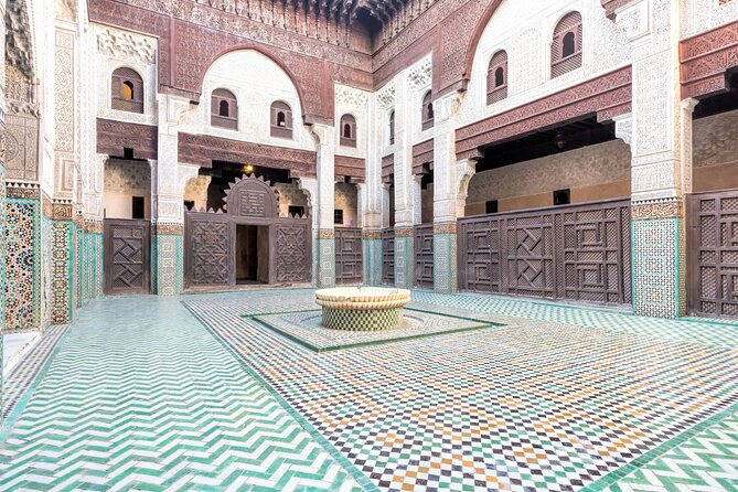 Fes Guided Tour - Bab Boujloud and Fez’s blue-tiled entrance