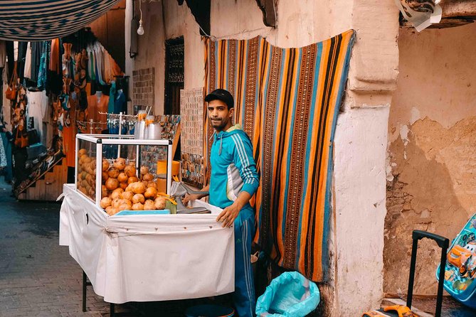 fes medina guided tour - The 10 a.m. pickup and first look at the city