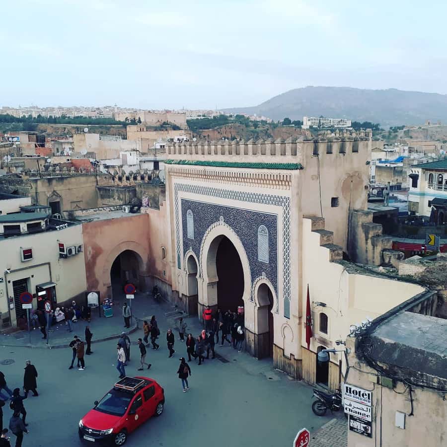 Fez: Half-Day City Private Walking Tour with a Guide - Bab Boujloud and the first look at old Fez