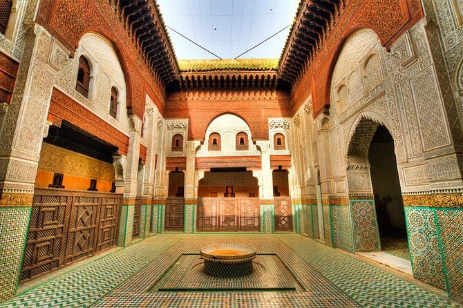 Fez Highlights Half-Day Tour: Unveiling the Best of the Medina - Walking the Medina through its working crafts