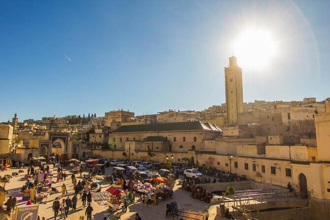 Fez Highlights Half-Day Tour: Unveiling the Best of the Medina - Starting at Bab Boujloud and seeing the city from outside