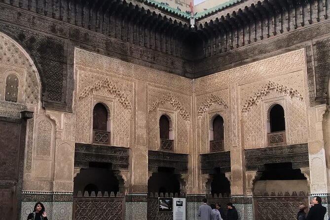 Fez Tour Medina Private Walking Tour With Local Guide - Bab Boujloud and the first look at old Fez
