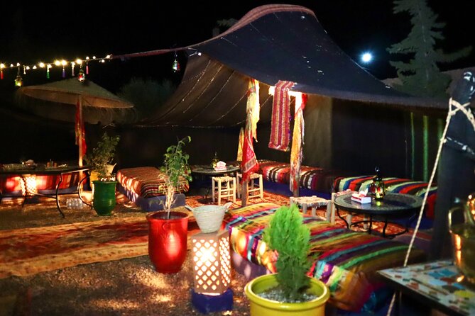 Fly in a hot air balloon in the sky of the Atlas in Marrakech - Berber breakfast in a nomad tent
