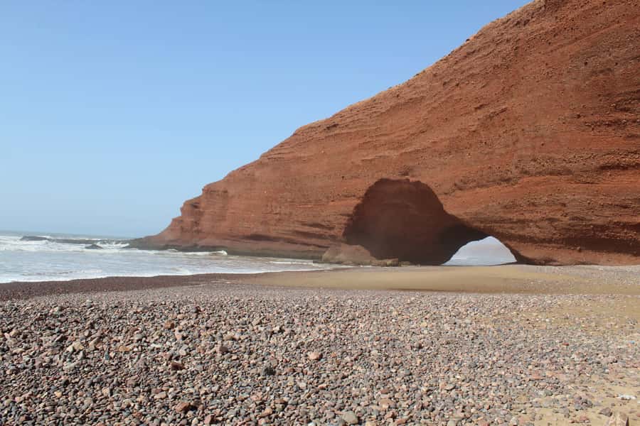 From Agadir: Legzira Beach & Tiznit Day Trip with Lunch - Lunch beside the water at Legzira