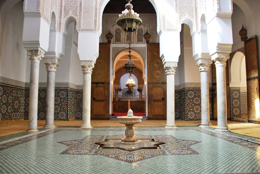 From Fes: Meknes Volubilis and Moulay Idriss Day Trip - Lunch and the rhythm of the afternoon