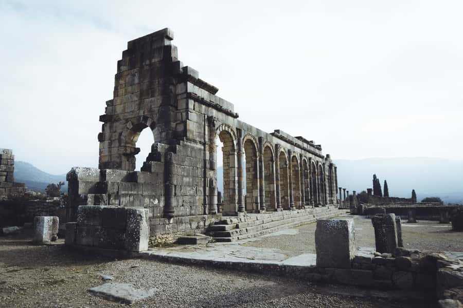 From Fes: Volubilis, Moulay Idriss and Meknes Full-Day Trip - Understanding Moulay Idriss Zerhoun