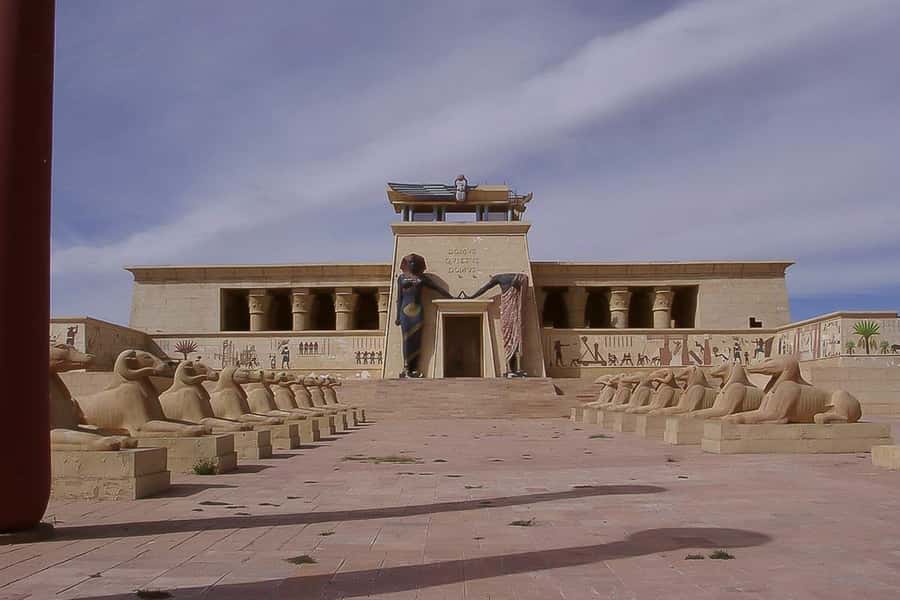 From Marrakech: 2-Day Sahara Tour to Zagora & Ait Ben Haddou - Through Ouarzazate and the Draa Valley
