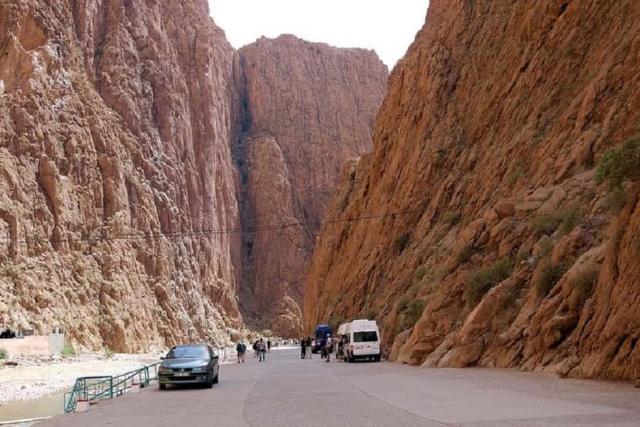 From Marrakech: 3-Day Desert Tour to Fes via Erg Chebbi - What to pack and how to prepare
