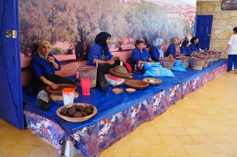 From Marrakech: Atlas Mountains Summit Trek - The descent through villages and the Tidli Plateau