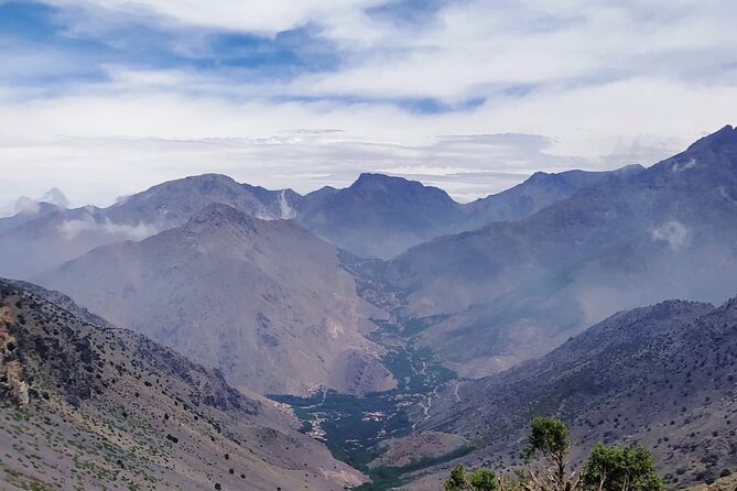 From Marrakech: Atlas Mountains Talamrout Summit day hike & Trek - The descent back to Imlil