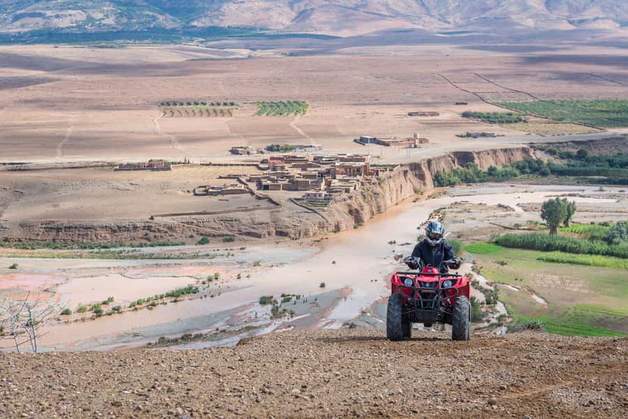 From Marrakech: Full-Day Agafay Desert Quad Adventure - Leaving Marrakech for the oasis