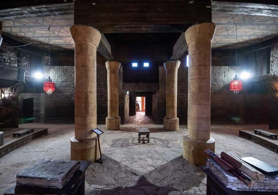 From Marrakech: Ouarzazate & Ait Benhaddou Guided Day Trip - What the guides add to the experience