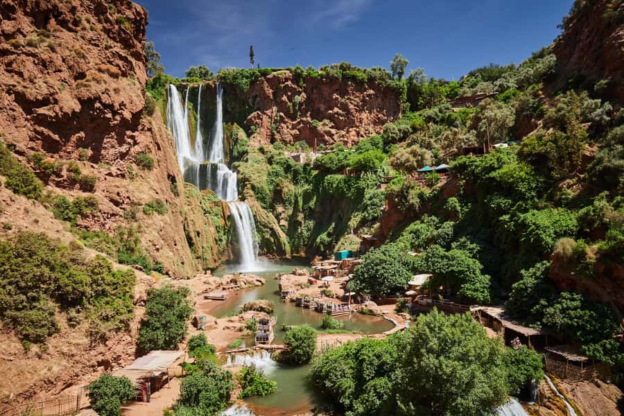 From Marrakech: Ouzoud Waterfalls Guided Tour & Boat Ride - The 8:00 AM pickup and the road east