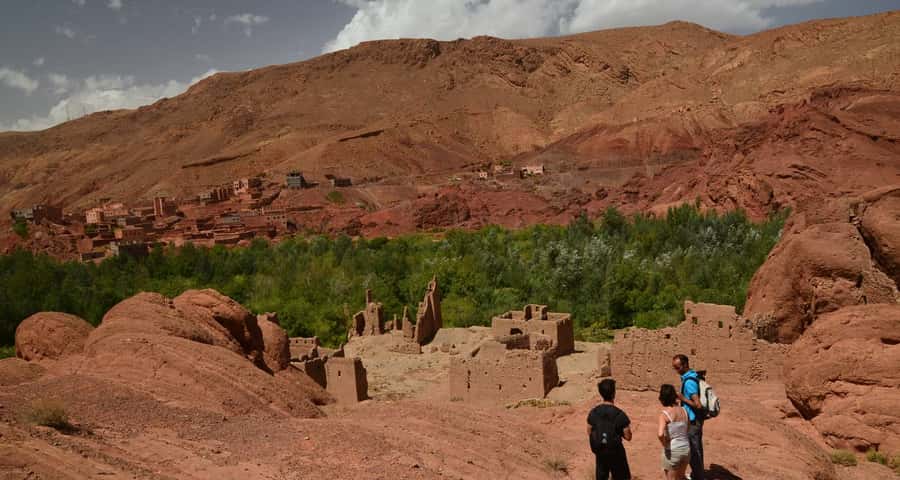 From Marrakesh: 4-Day Private Atlas Mountains & Desert Tour - Guides, vehicles, and the private-tour difference