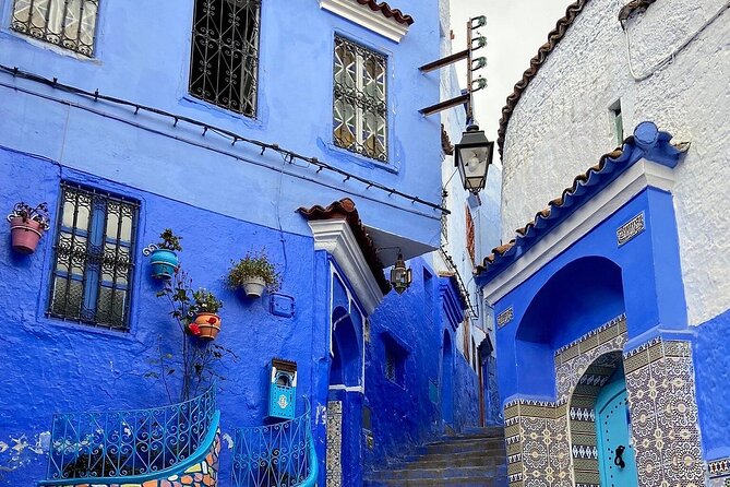 Full-Day Tour to the Blue City Chefchaouen on Small-Group - Lunch and café time