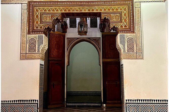 Half Day Guided Tour in Marrakech History & Culture - Carpet souk, patterns, symbols, and bargaining