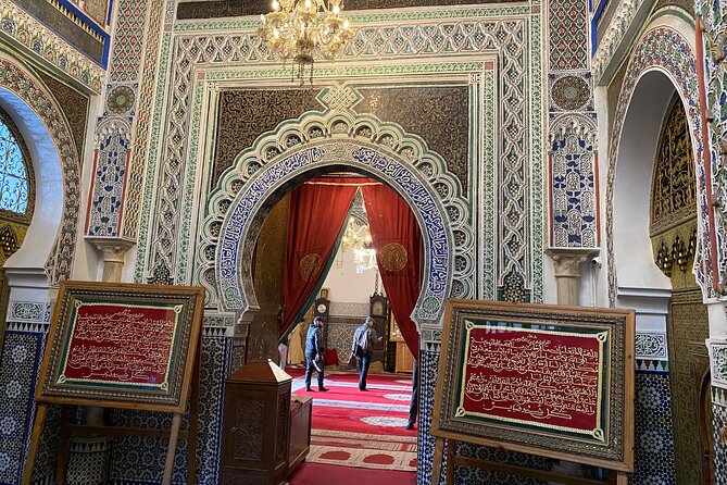 Half-Day Private Guided Walking Tour of the Old Medina of Fez - Chouara Tannery and the leather-making process