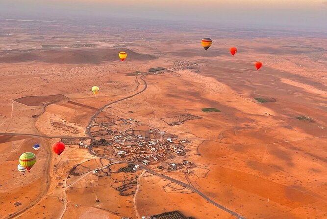 Hot Air Balloon Experience in Marrakesh - Tea, cookies, and preparing for takeoff