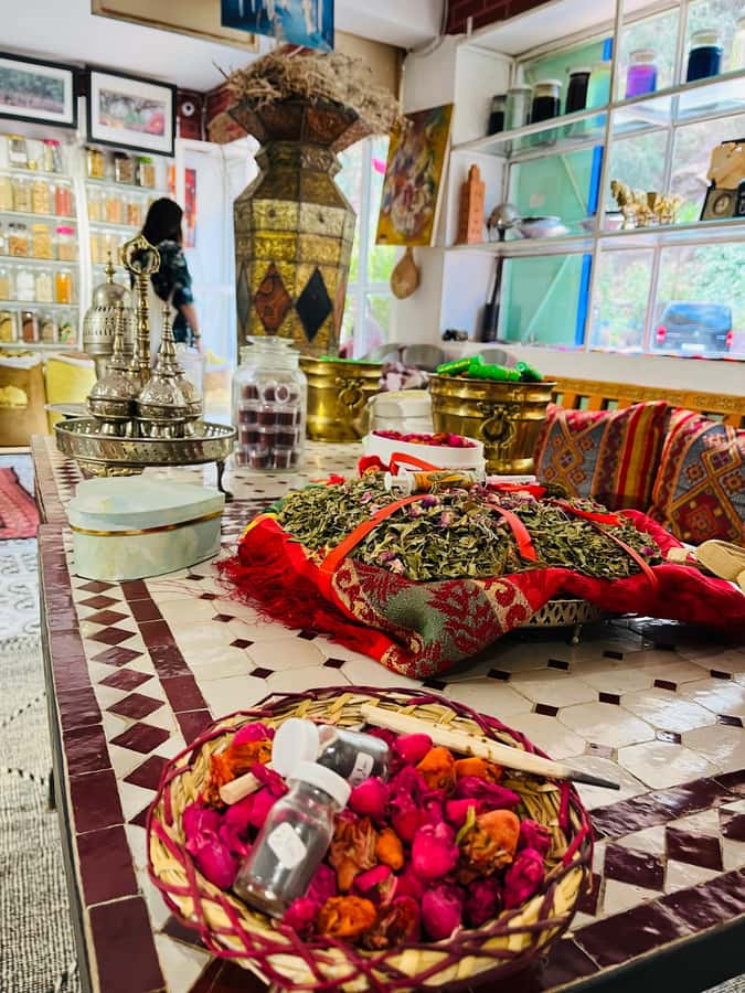 imlil valley atlas mountains guided walk & lunch with locals - Guides, drivers, and the value of a small group