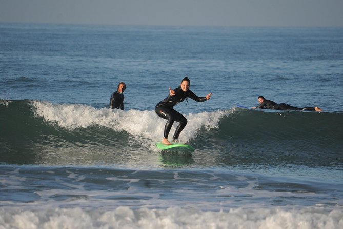 Learn to Surf with a Local - One Day Surf Experience - Who should book this experience?