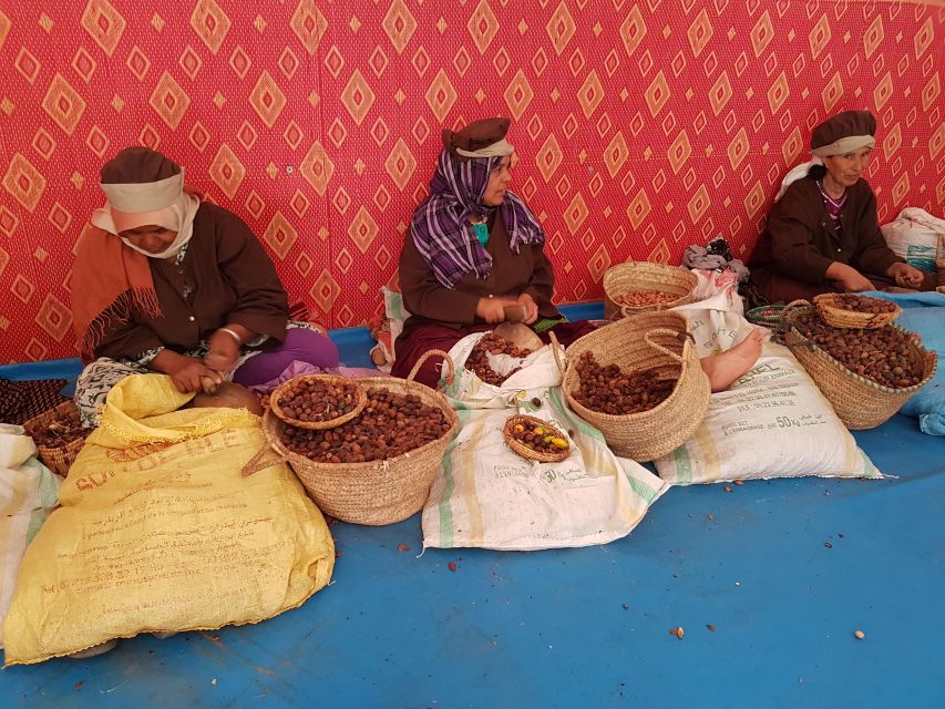Luxury day trip to Essaouira from Marrakech - The return journey and traditional mint tea