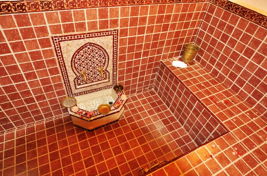 Marrakech: 2-Hour Traditional Moroccan Hammam Experience - The 45-minute black soap and eucalyptus scrub