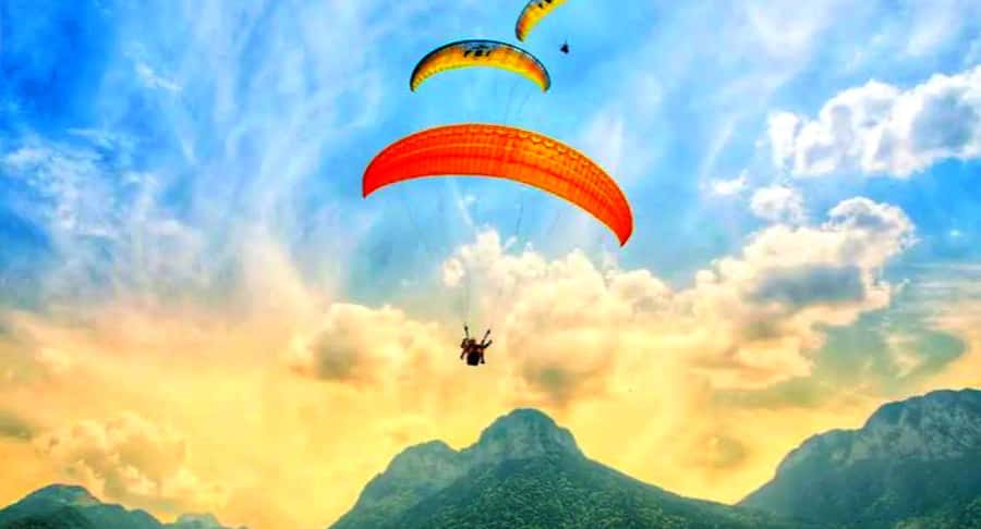 Marrakech Adventure: Paragliding, Camel Ride & Breakfast - Leaving Marrakech for the High Atlas foothills