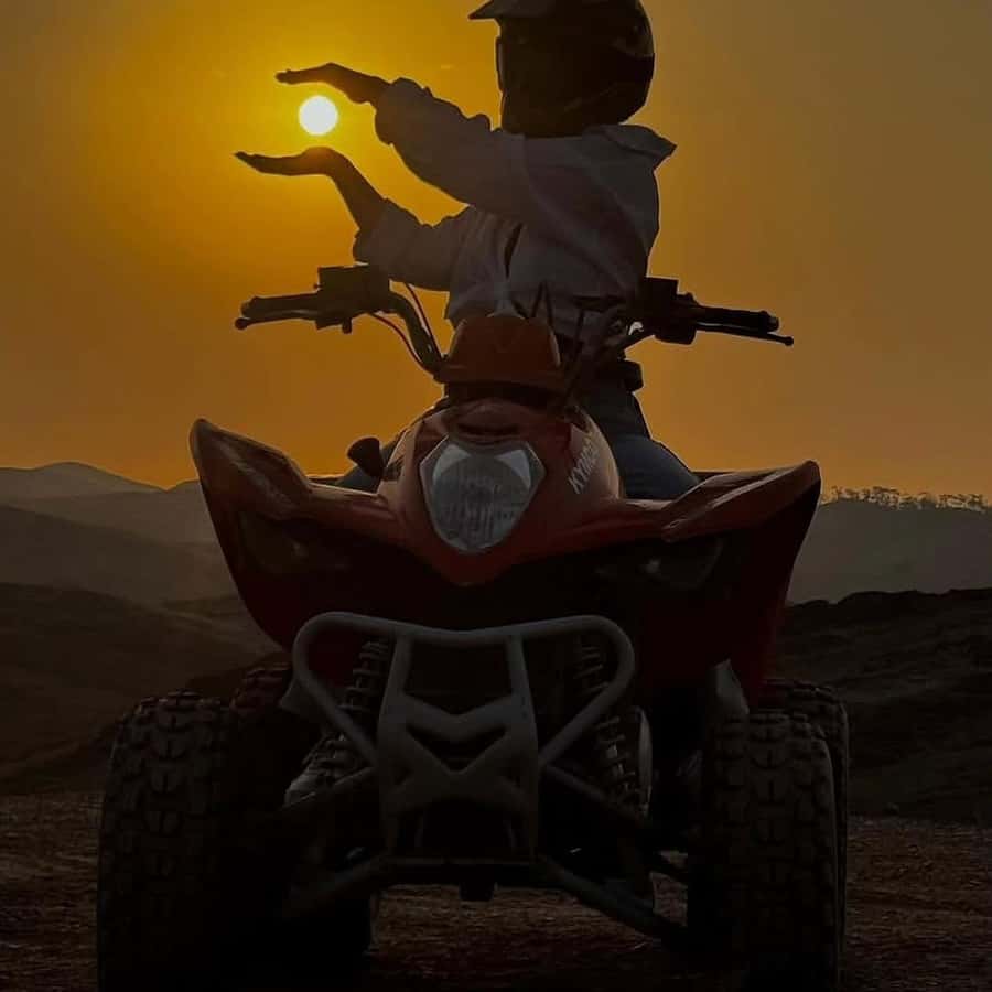 Marrakech: Agafay Desert Camel Ride & Quad with Dinner Show - The seven-hour schedule is full but manageable