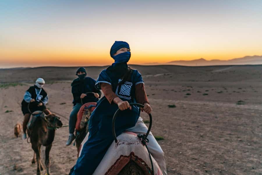 Marrakech: Agafay Desert Magical Overnight with Dinner Show - Sunset on the rocks and optional desert rides