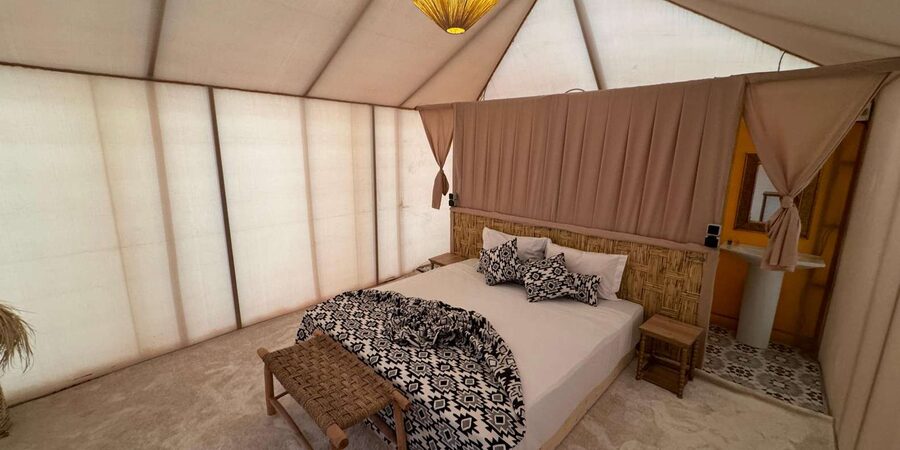 Marrakech: Agafay Desert Overnight Stay, Dinner & Activities - Sunrise and Berber breakfast