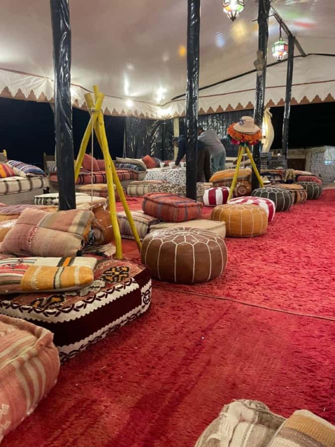 Marrakech: Agafay Desert Sunnet dinner with show - Berber drums, dancing, and the fire show
