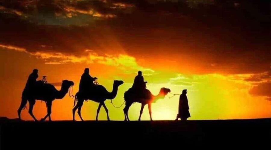 Marrakech: Agafay Desert Sunset, Camel Ride, Dinner and Show - Why Agafay works as a quick desert escape