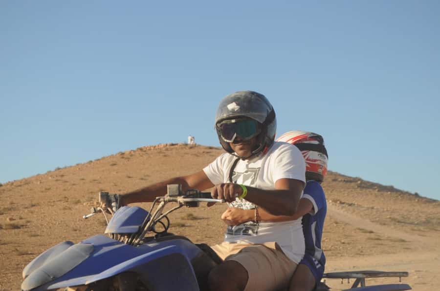 Marrakech: Agafay Desert Trip with Activities and Dinner - Sunset, tea, and the pause before dinner