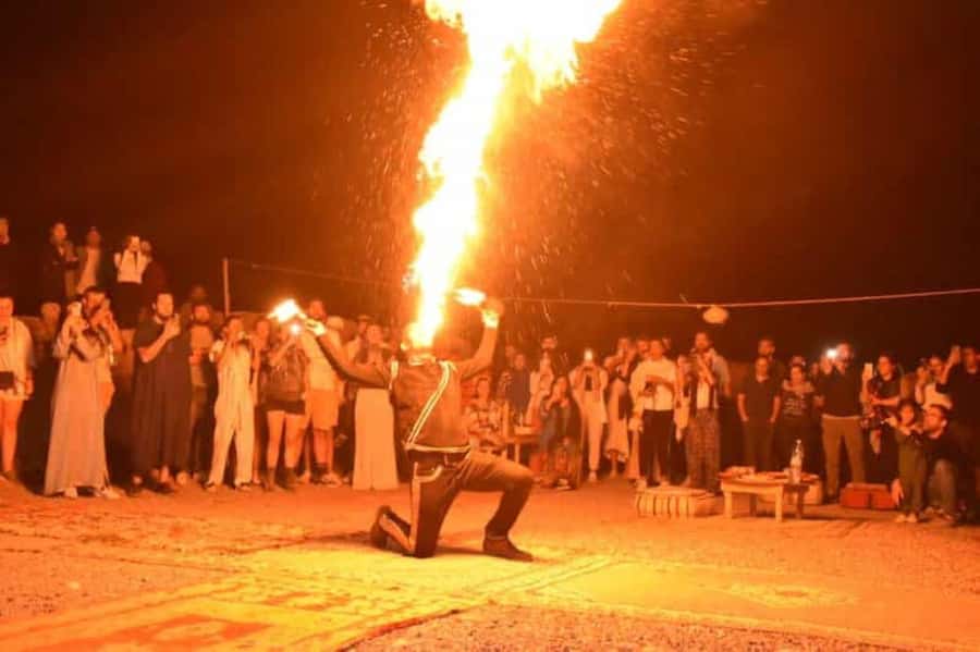 Marrakech: Agafay Dinner Show with Quad/Camel Ride and Pool - Music, campfire, and the fire show