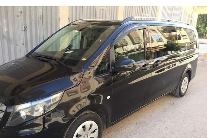 Marrakech Airport Transfer - What the Marrakech airport pickup should look like