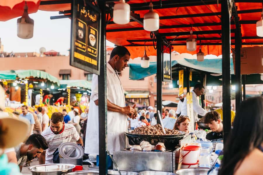 Marrakech: Authentic Moroccan Food Walking Tour & Dinner - Starting at Poste du Maroc and entering the Medina