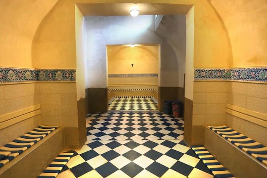 Marrakech: Authentic Moroccan Hammam Experience in Mouassine - Mint tea and the possibility of a massage