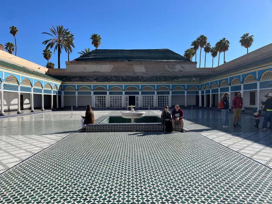 Marrakech: Bahia Palace, Madrasa Bn Yousef, Souk Medina Tour - What the guides add to the four-hour route
