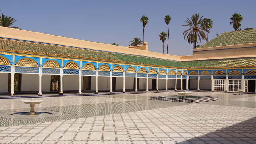 Marrakech: Bahia Palace, Saadian Tombs, & Koutoubia Mosque - Walking, Weather, and Practical Comfort