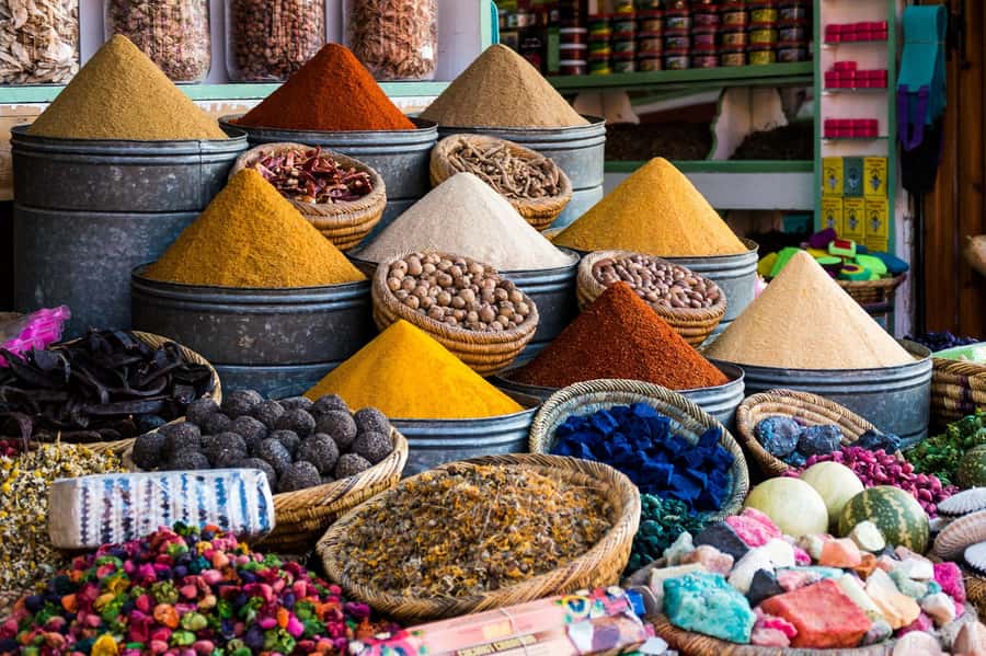 Marrakech: Bahia Palace, Saadian Tombs & Medina Guided Tour - Key points to know before you book