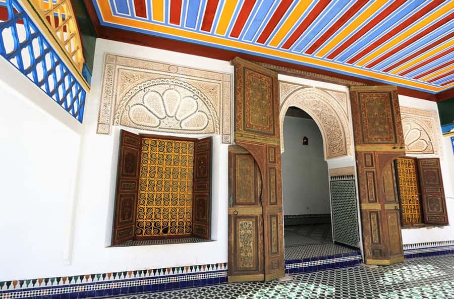 Marrakech: Bahia Palace, Saadian Tombs & Medina Walking Tour - Key points at a glance