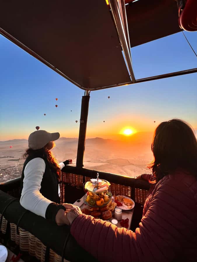 Marrakech: Balloon Flight, Berber Breakfast & Certificate - The morning at a glance