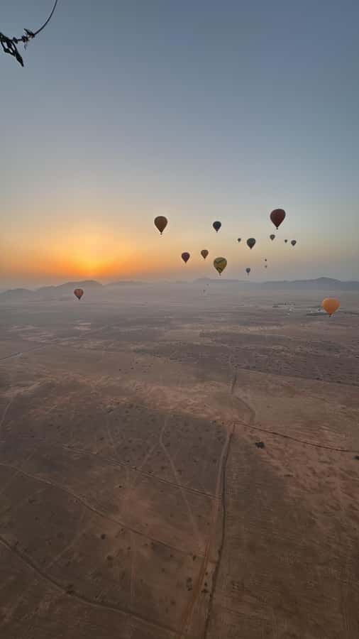 Marrakech: Balloon Flight with Berber Breakfast & Camel Ride - The pilot and the feel of the flight