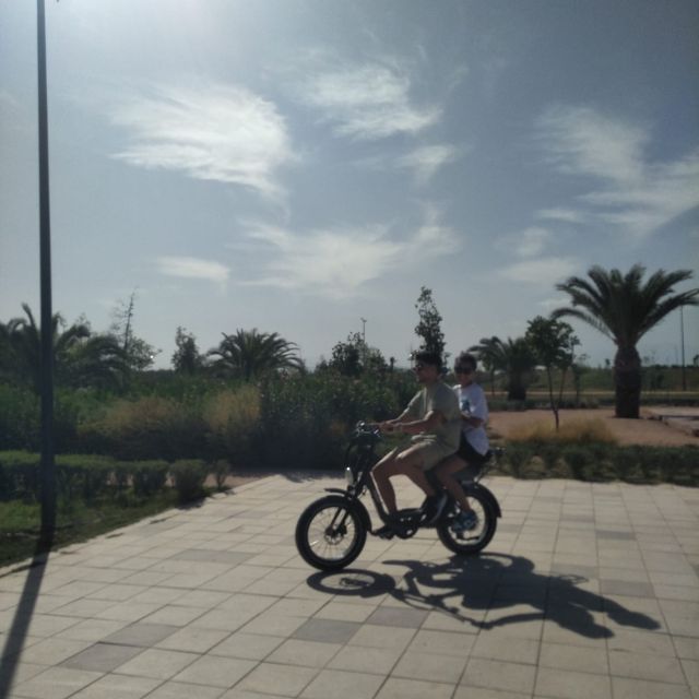 Marrakech: Bicycle Tour with a Local Guide - Bahia Palace and the Jewish Quarter