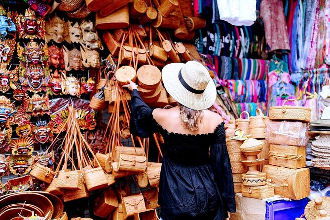 Marrakech City Tour with private vehicle: Half or Full Day tour - Souk Semmarine: two hours inside Marrakech’s market lanes